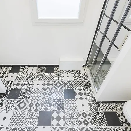 Lumineux Proche Cathedrale Apartment